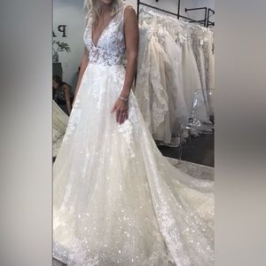 Enzoani Nile Wedding Dress